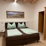 Bei Mayr Homestay *